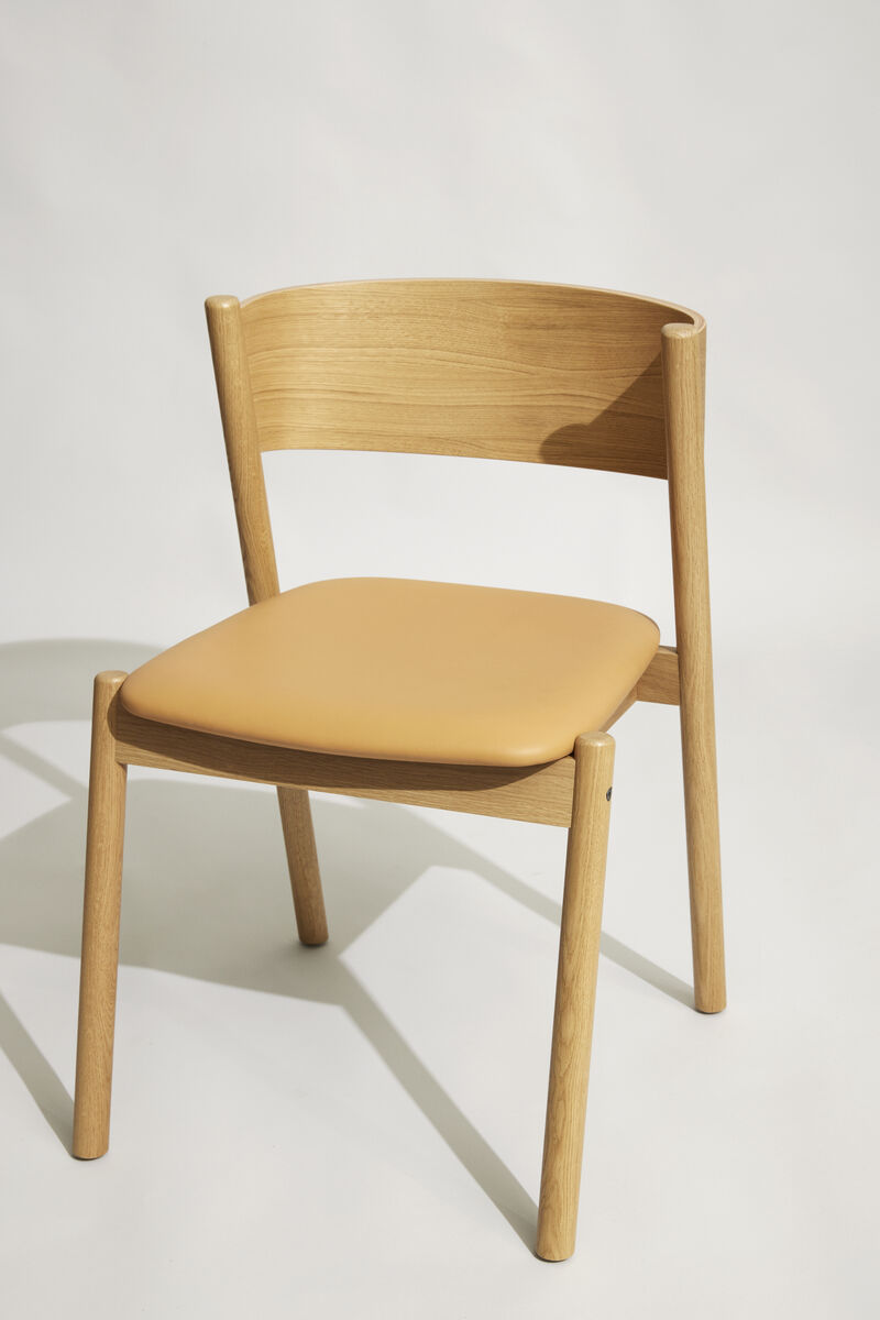 Hübsch Interior Stuhl Oblique mit Ledersitz