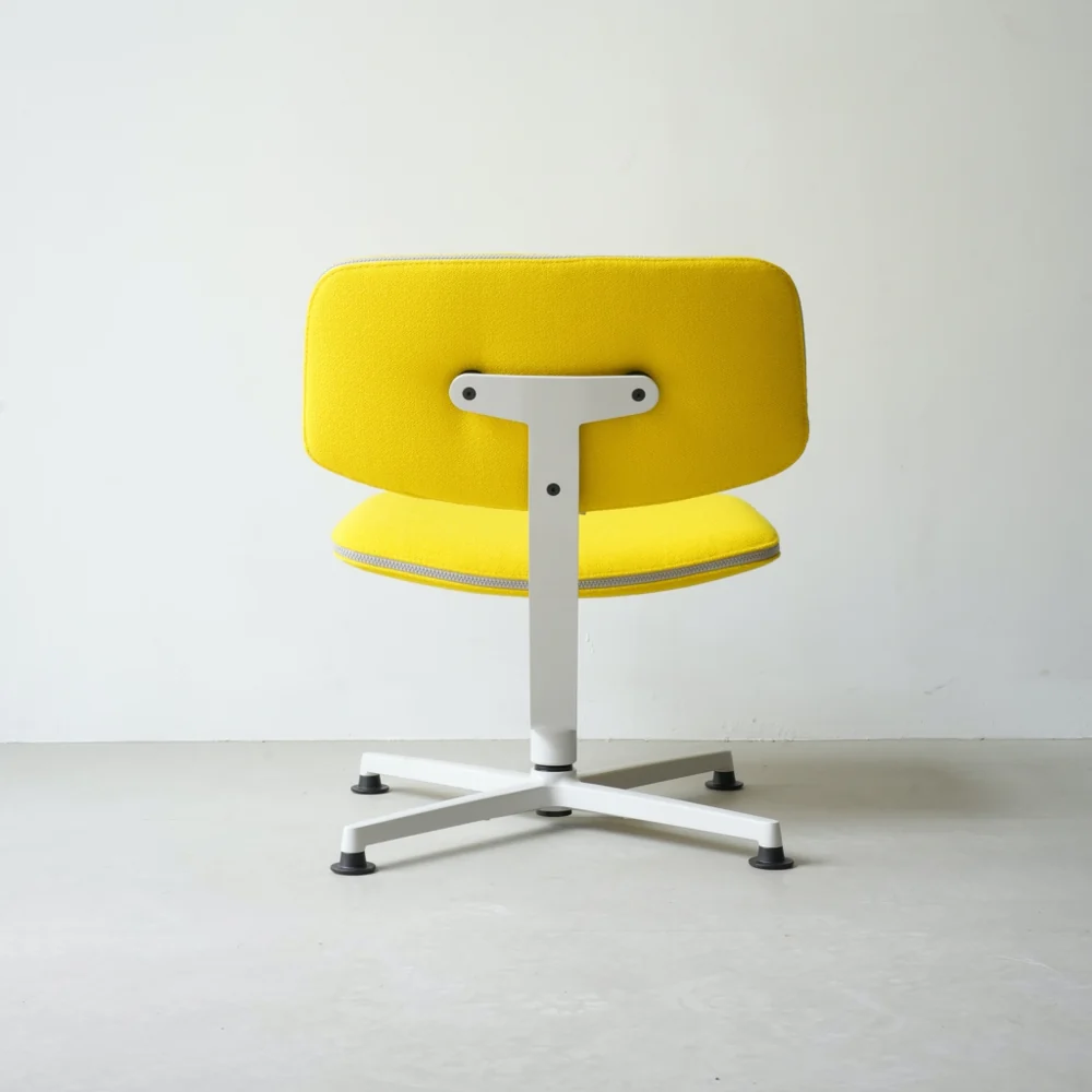 raawii Arba Lounge Chair | Upholstered Kvadrat Vidar - Light grey base / Kvadrat Vidar 0443 yellow fabric