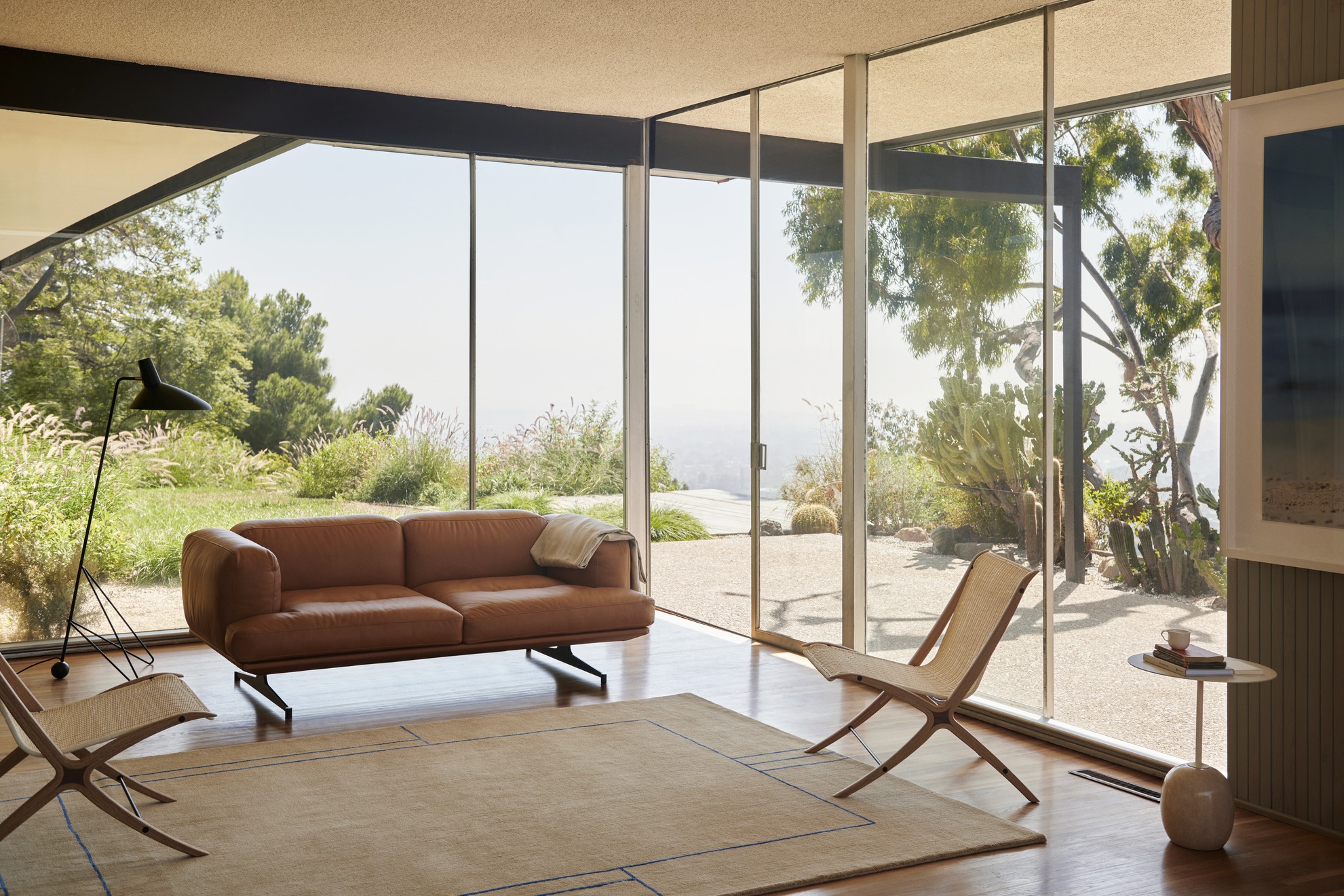 and tradition Sofa inland AV22 Noble Cognac Leather ( Ausstellungsstück )