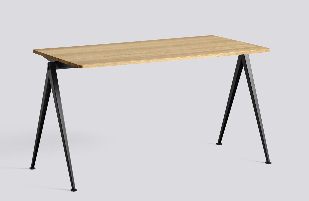 HAY Tisch Pyramid Table 01 black - oak clear laquered