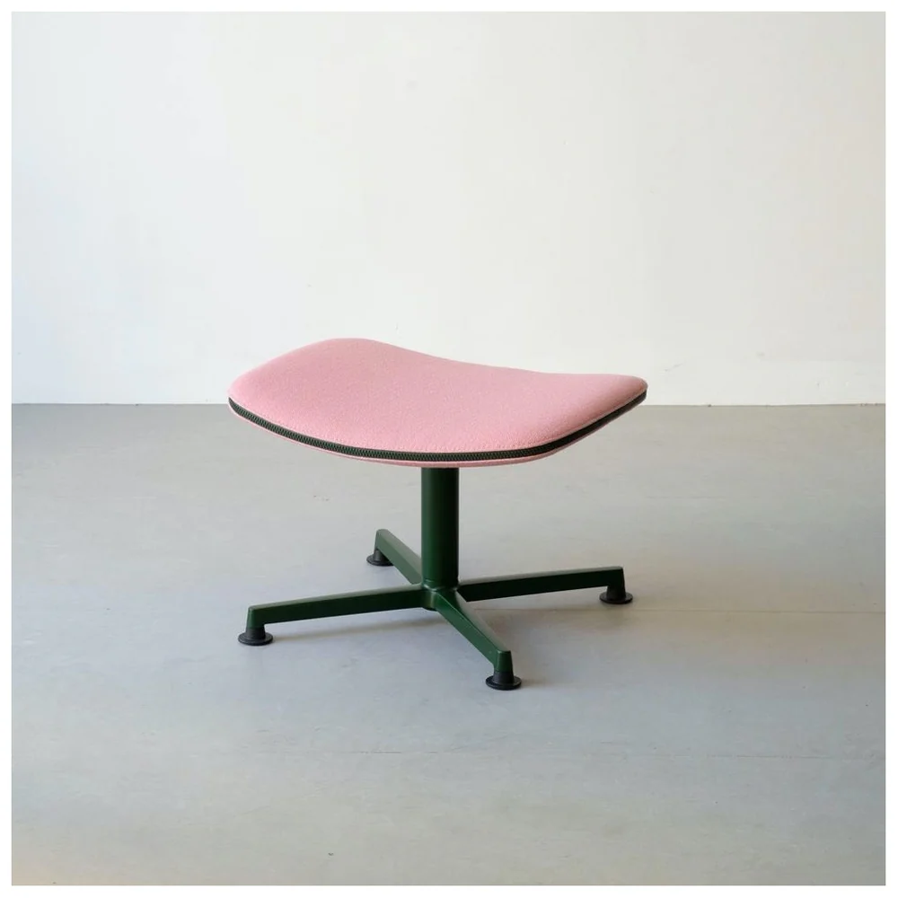 raawii Arba Ottoman | Dark green base / Kvadrat Vidar 0622 pink fabric