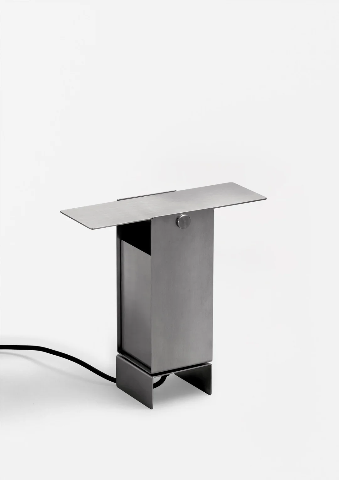 Moebe Pivoting Tischleuchte 