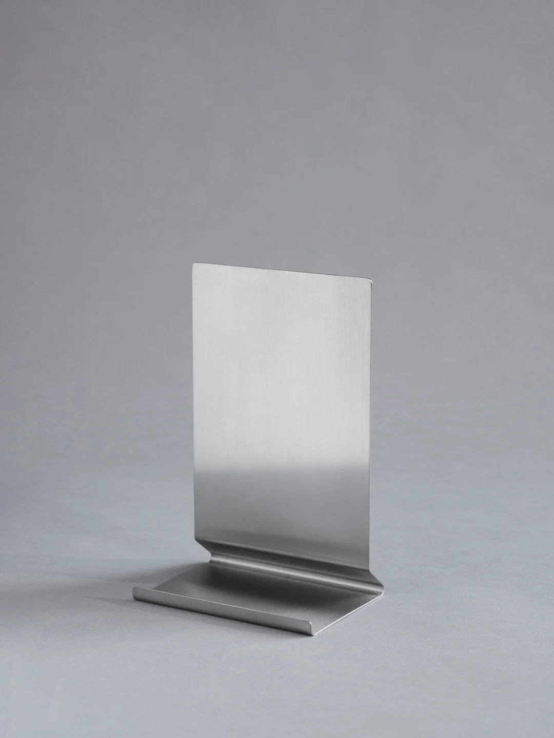 Moebe Buchstütze Stainless Steel