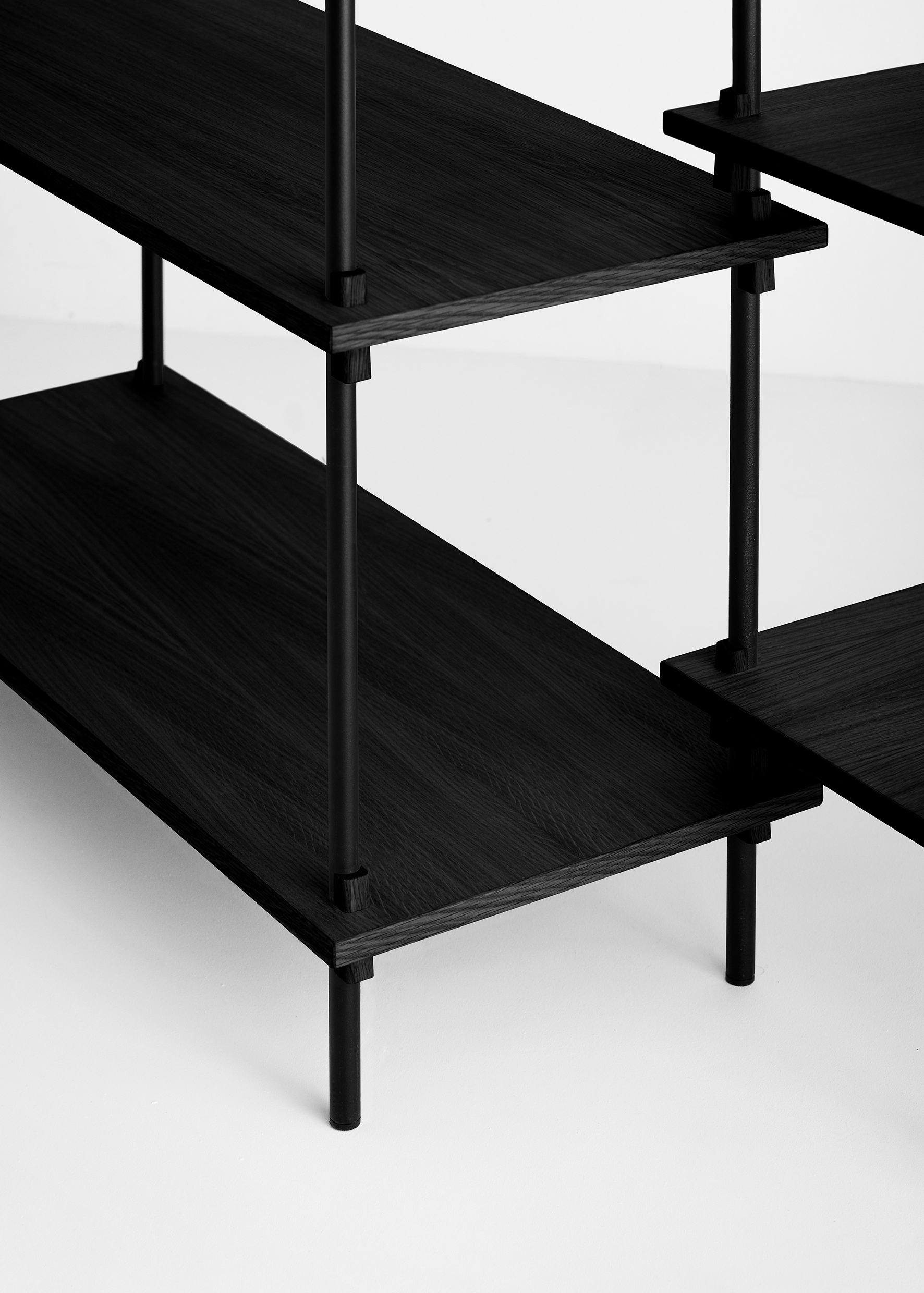 Moebe Shelving System Low double black