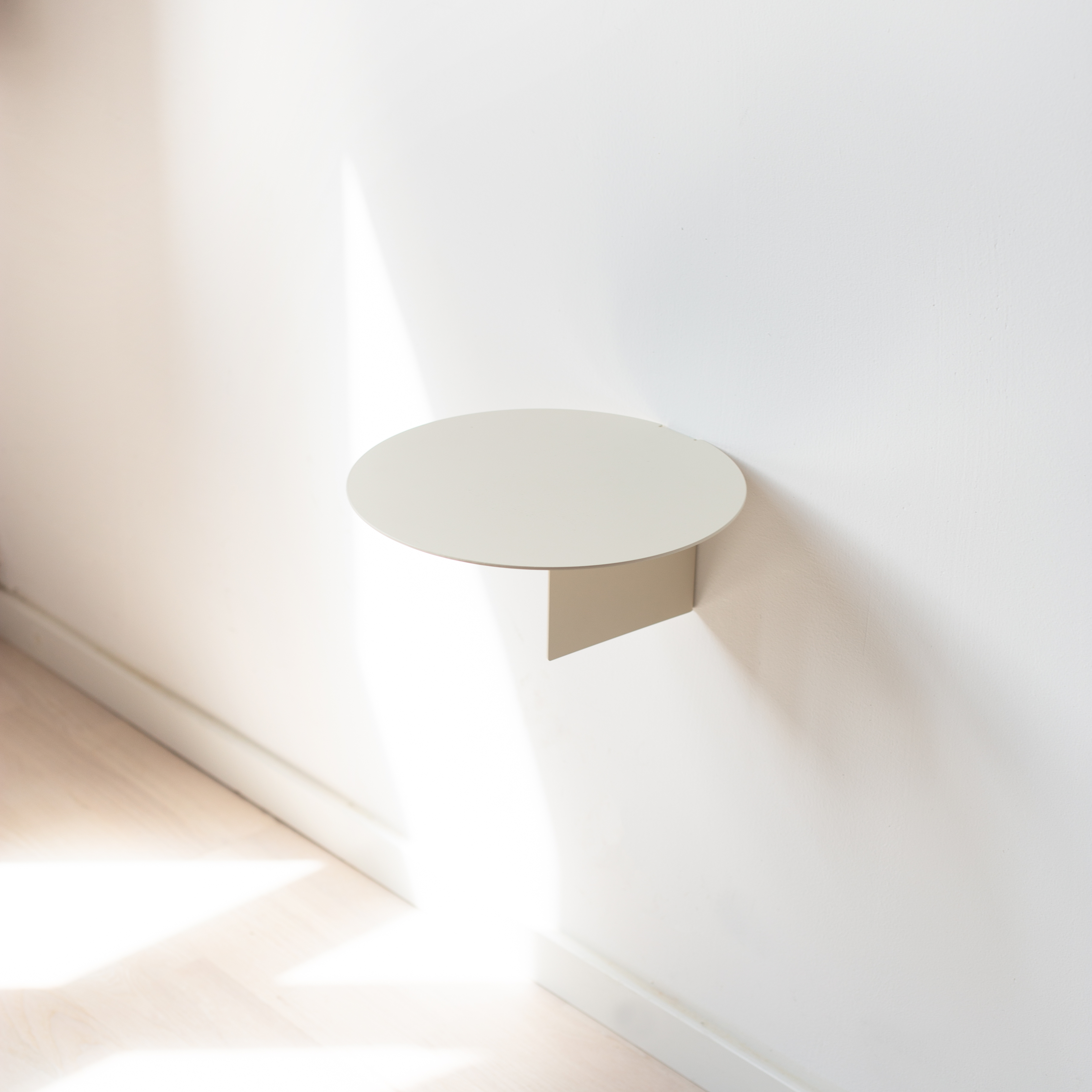 Studio Oertel Dot Table weiß