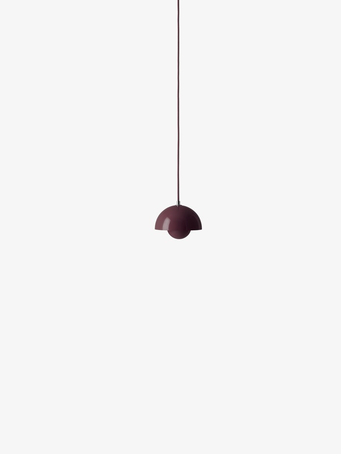 and tradition Pendelleuchte Flowerpot VP10 dark plum