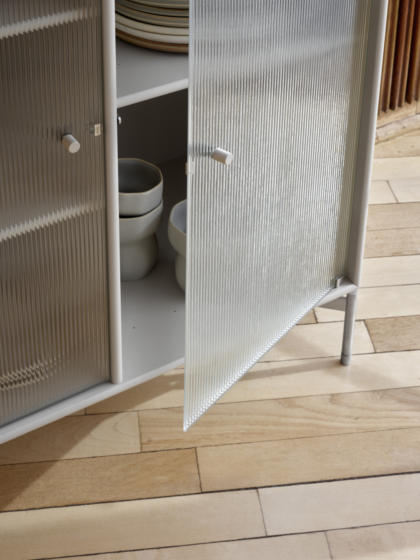 Montana Ripple III Vitrinenschrank