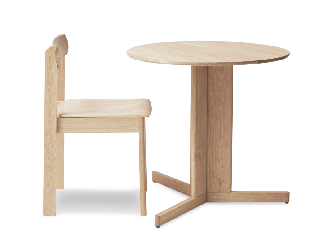 Trefoil Round Table Ø75, White Oak